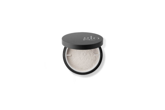 Glo Skin Beauty Luminous Setting Powder in de tint Translucent