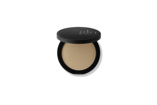 Glo Skin Beauty Pressed Base in de tint Natural Dark