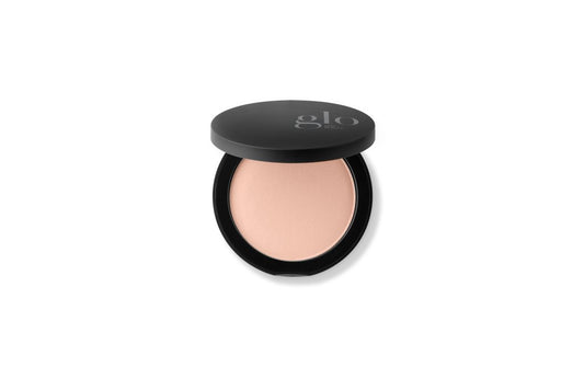 Glo Skin Beauty Pressed Base in de tint Beige Dark