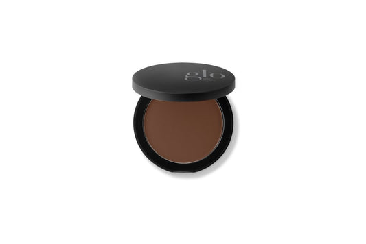 Glo Skin Beauty Pressed Base in de tint Cocoa