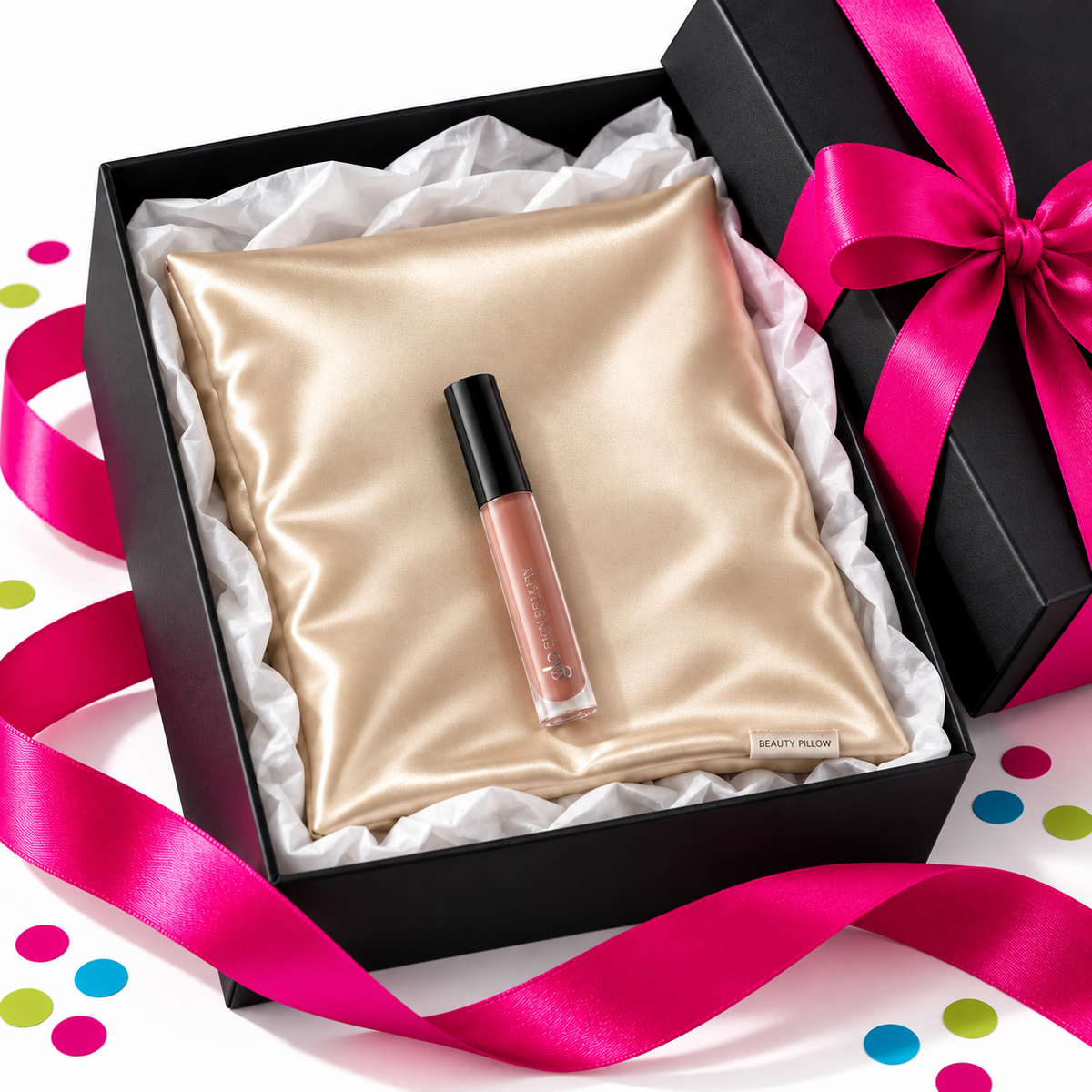 Verwencadeau: Beauty Pillow satijnen kussensloop champagne en Glo Lip Gloss Skinny Dip in een cadeaudoos